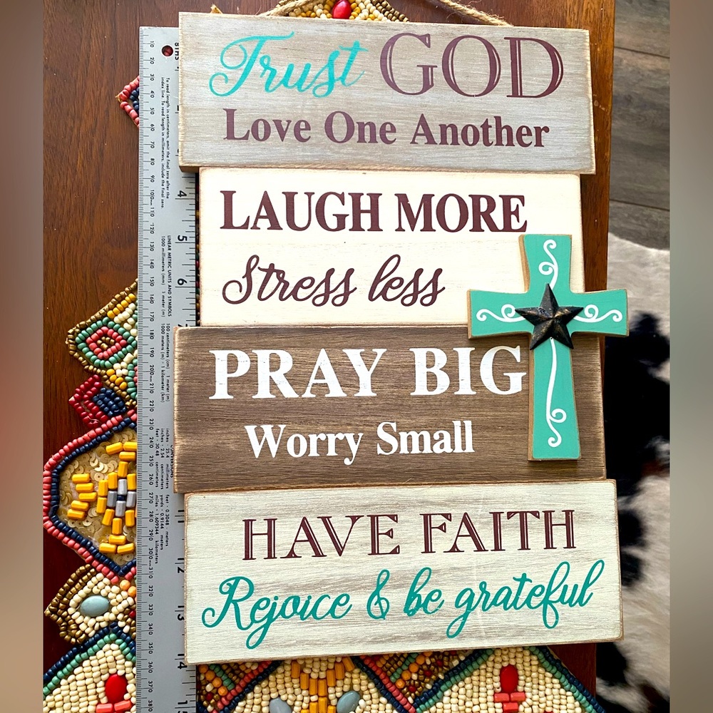 14 in Wall Decor / Trust God/Laugh More/Pray Big/Have Faith